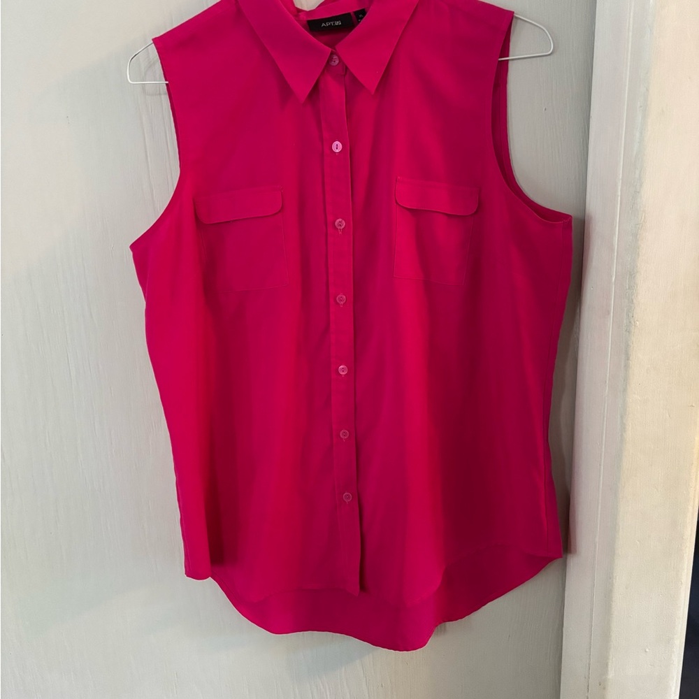 Women’s Apt. 9 Pink Button Down Dress Shirt
